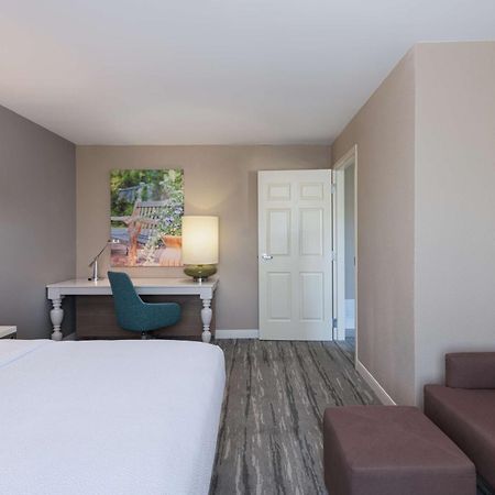 Hilton Garden Inn סנט צ'ארלס מראה חיצוני תמונה
