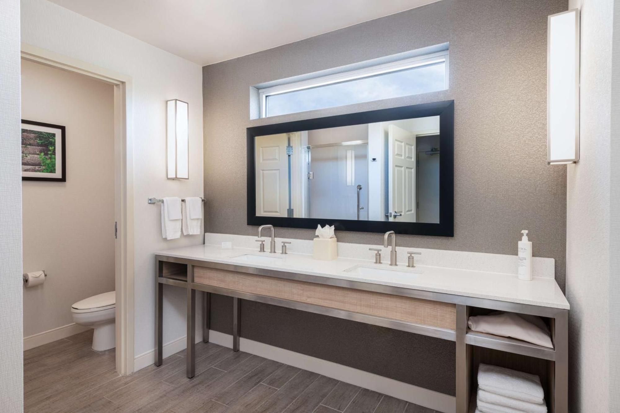 Hilton Garden Inn סנט צ'ארלס מראה חיצוני תמונה