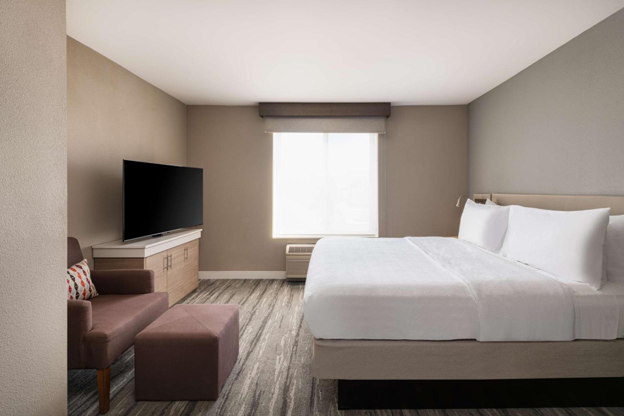 Hilton Garden Inn סנט צ'ארלס מראה חיצוני תמונה
