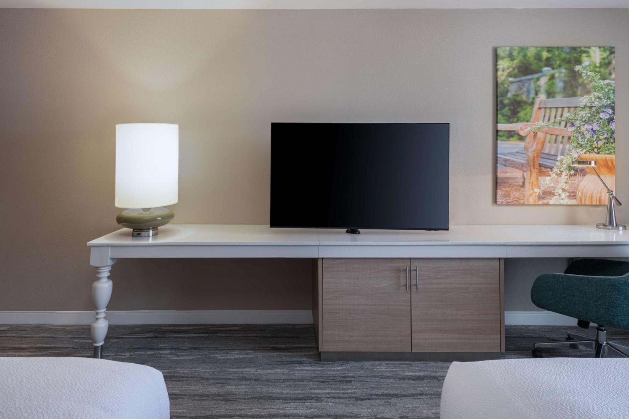 Hilton Garden Inn סנט צ'ארלס מראה חיצוני תמונה