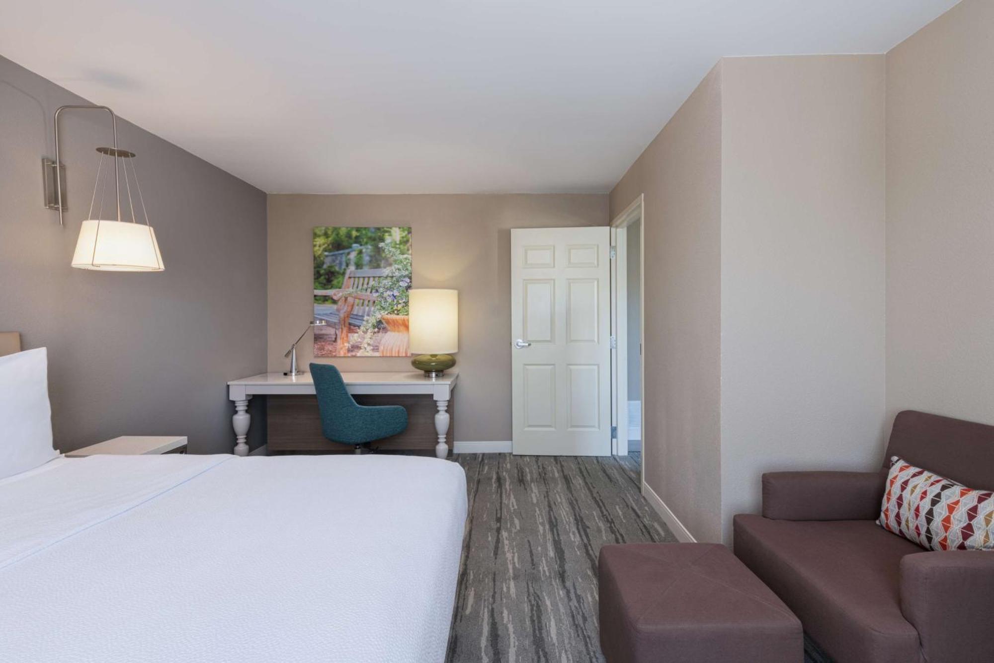 Hilton Garden Inn סנט צ'ארלס מראה חיצוני תמונה