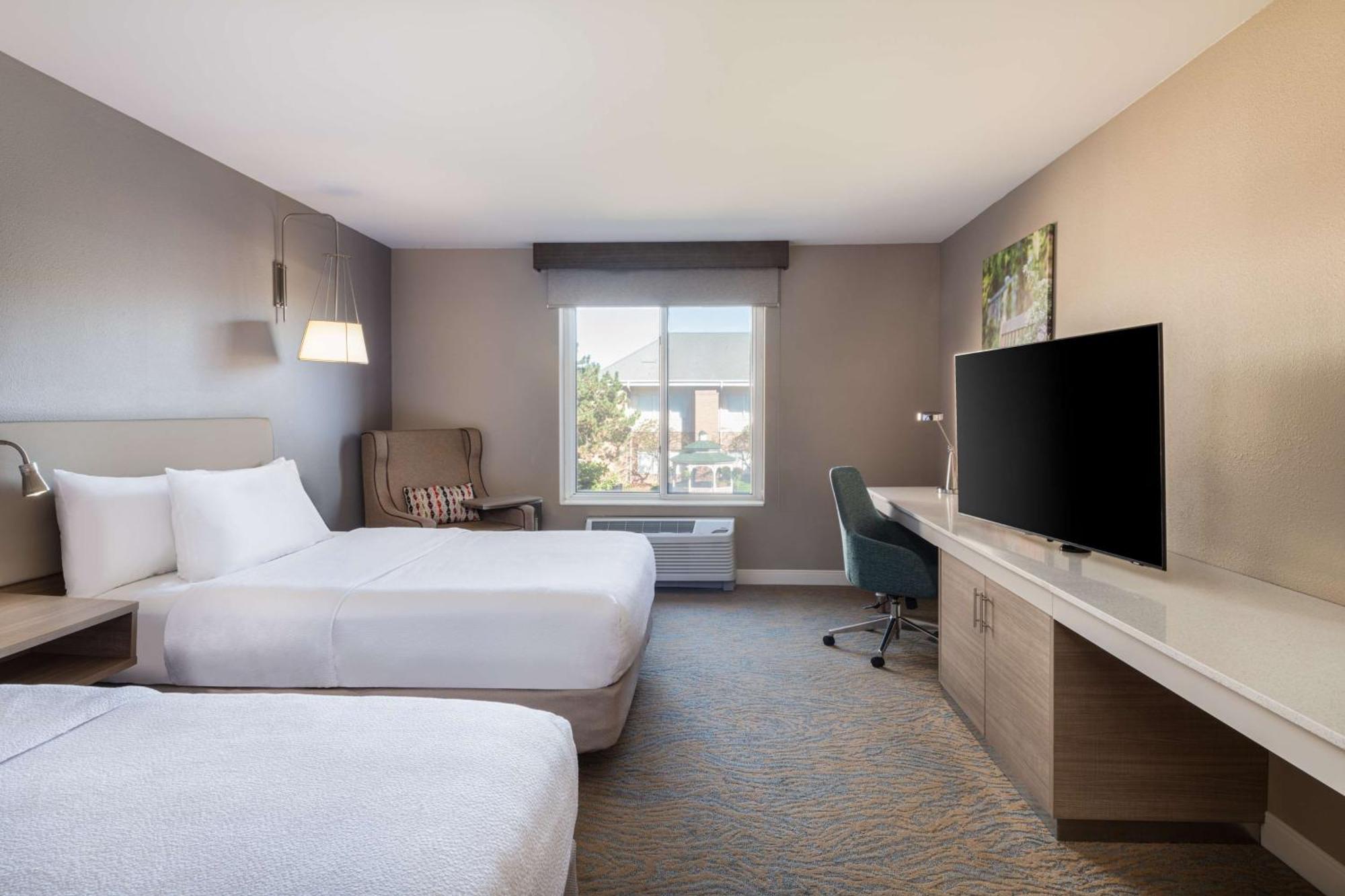 Hilton Garden Inn סנט צ'ארלס מראה חיצוני תמונה