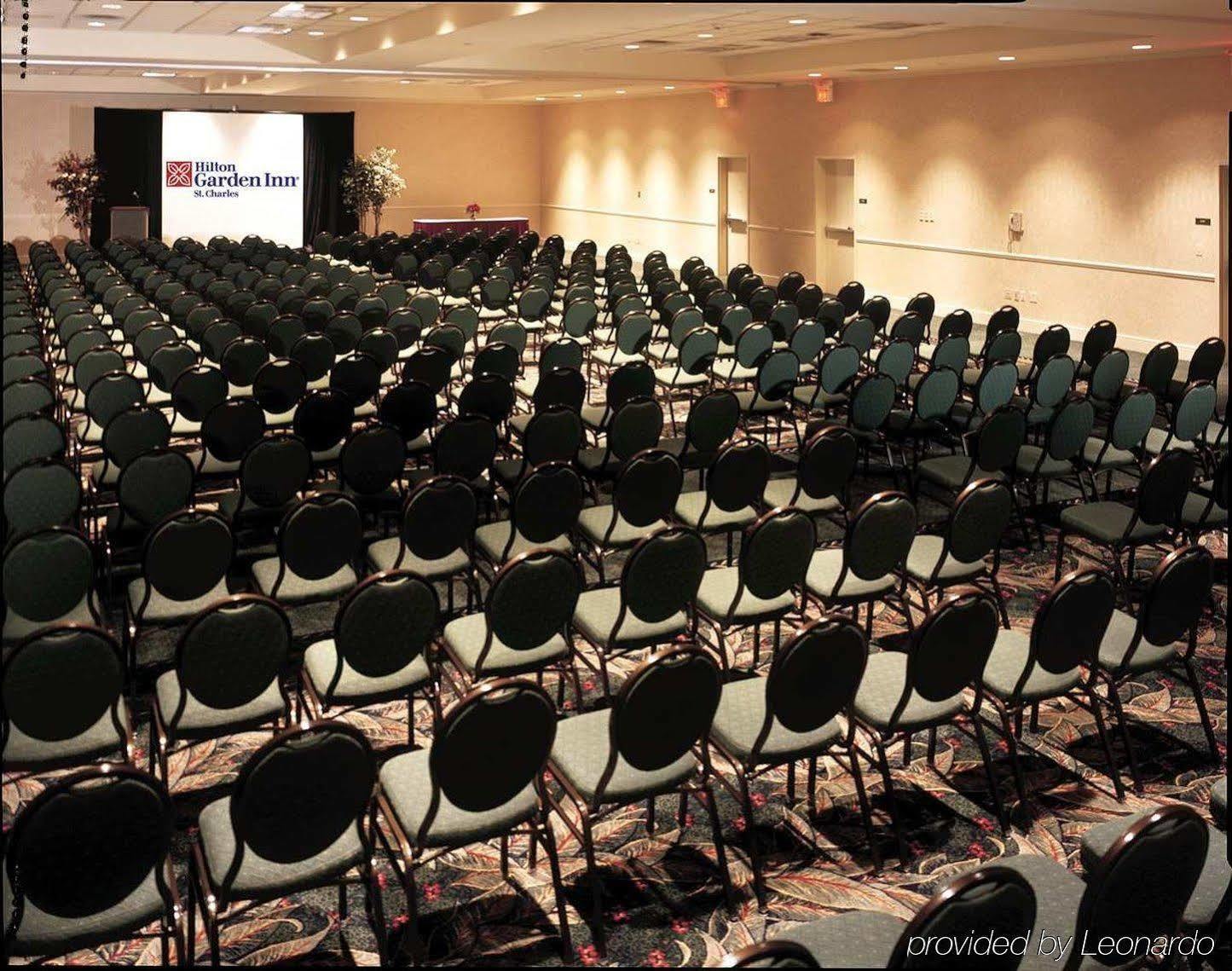 Hilton Garden Inn סנט צ'ארלס מראה חיצוני תמונה